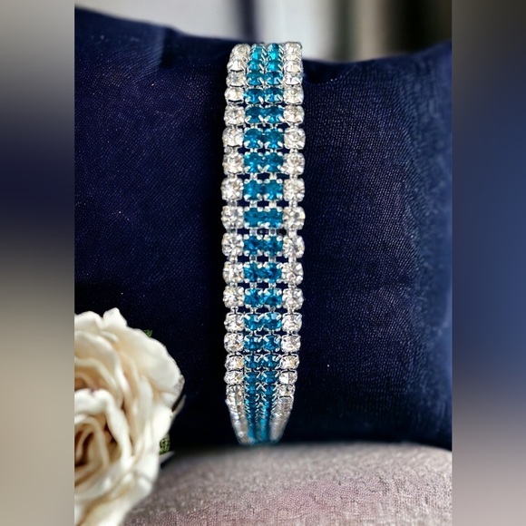 Shiny Inlaid Zircon Bracelet - Picture 1 of 5